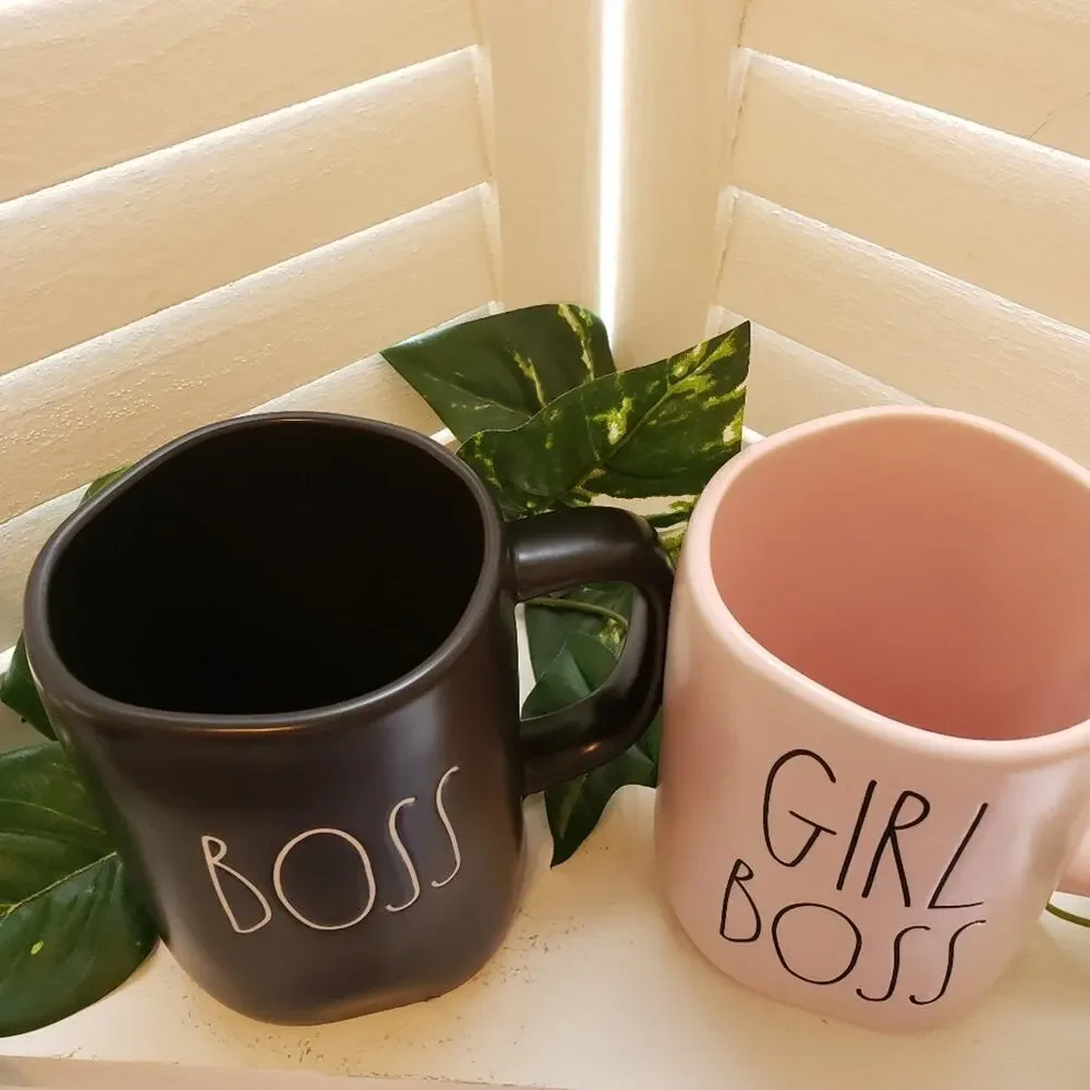 RAE DUNN BOSS & GIRL BOSS 20 OZ MUGS